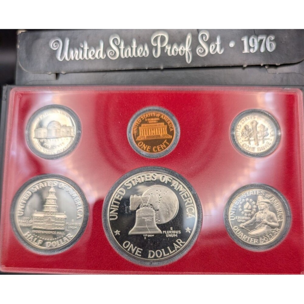 1976 U.S. Proof Set • S‑Mint • Original Mint Packaging • Bicentennial Designs - Picture 2 of 2